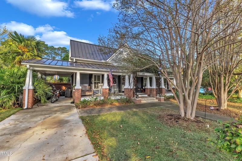 611 Olive St, Apex, NC 27502