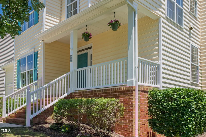 611 Park York Ln, Cary, NC 27519