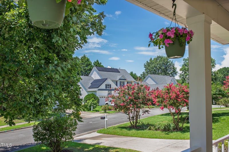 611 Park York Ln, Cary, NC 27519