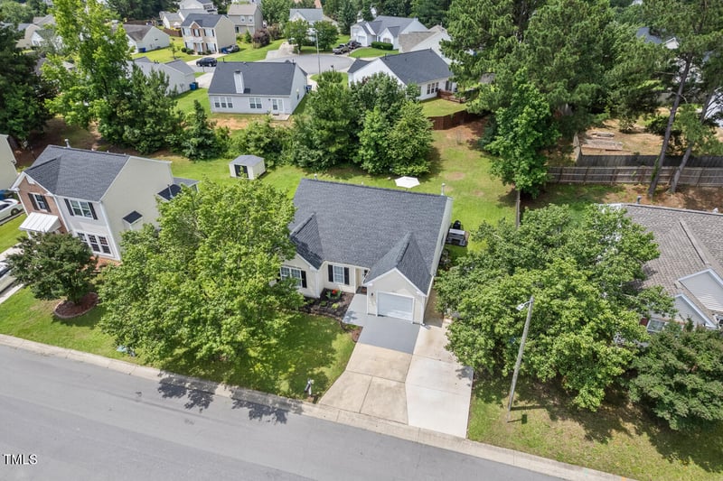 611 Quartz Dr, Durham, NC 27703