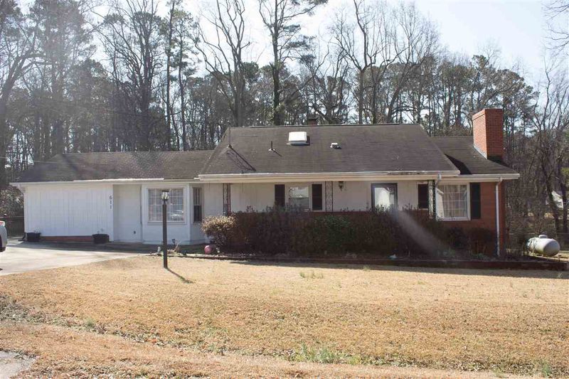 611 Ranch Farm Rd, Raleigh, NC 27603