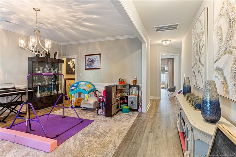 611 Rempstone Ln, Fayetteville, NC 28311