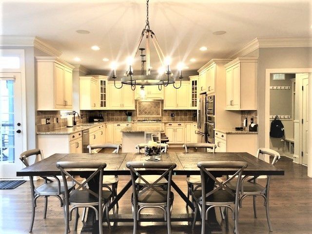 611 Rye Ridge Rd, Cary, NC 27519