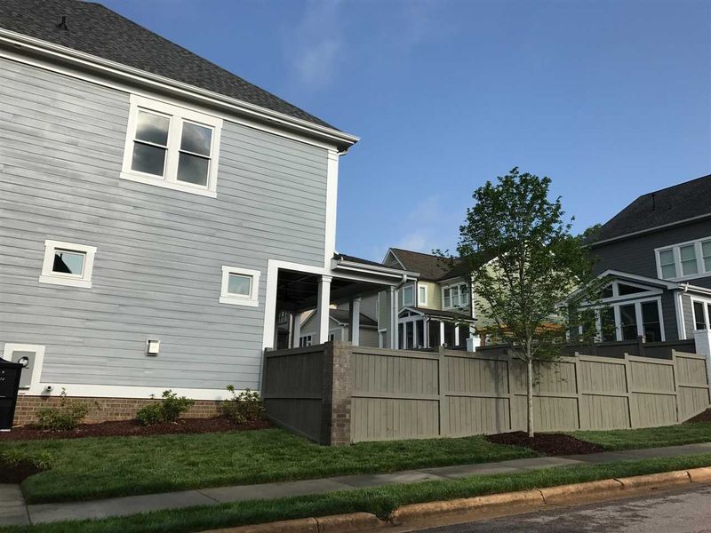 611 Sasser St, Raleigh, NC 27604