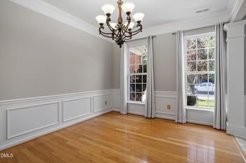 611 Sherwood Forest Pl, Cary, NC 27519