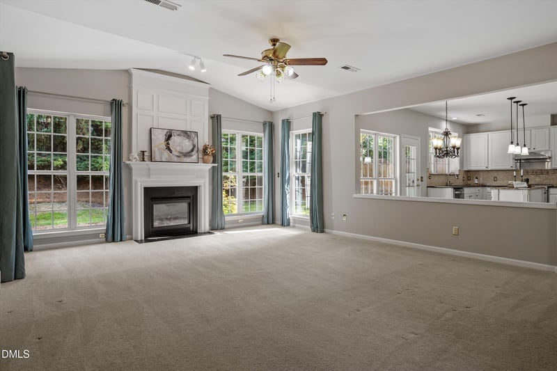 611 Sherwood Forest Pl, Cary, NC 27519