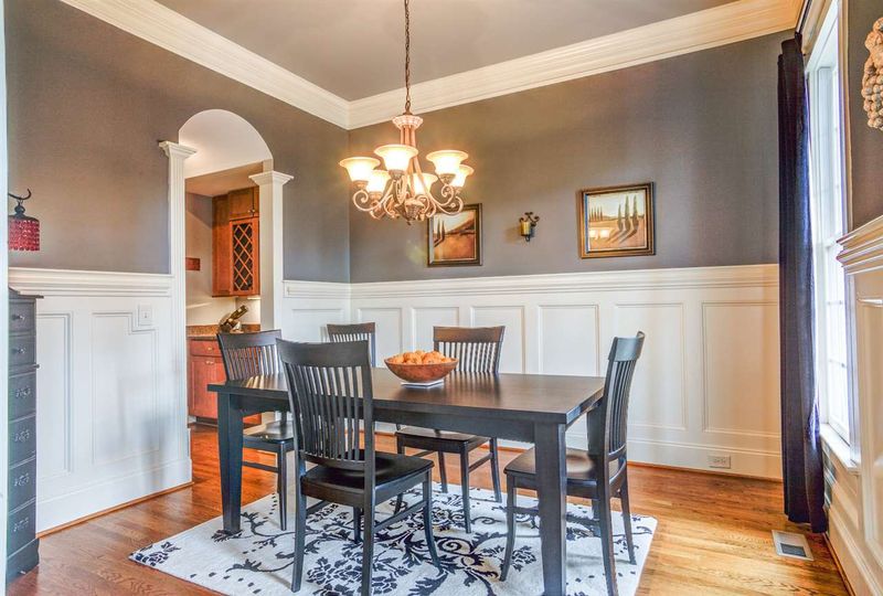 611 Stafford Brook Ln, Cary, NC 27519