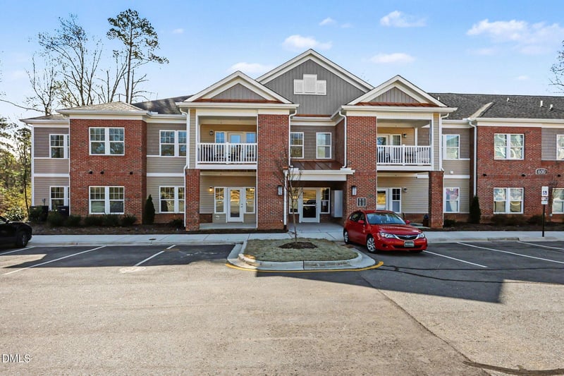 611 Weather Ridge Ln #25, Cary, NC 27513