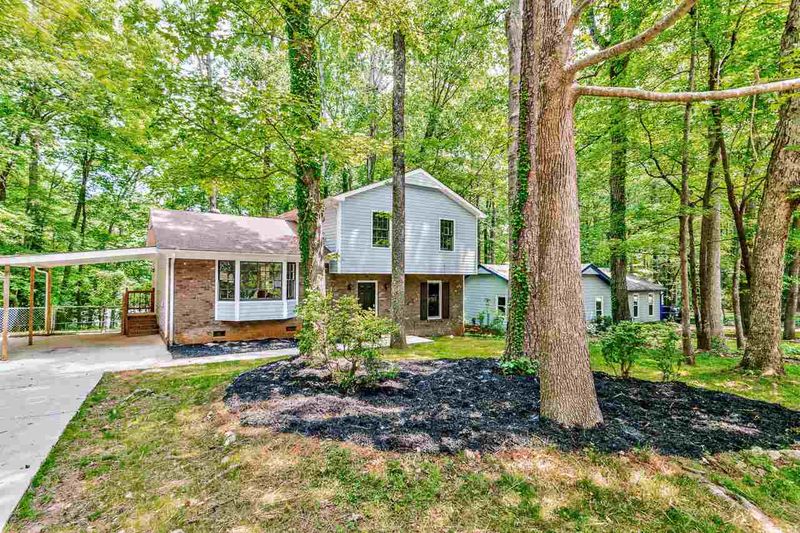 611 Webster St, Cary, NC 27511