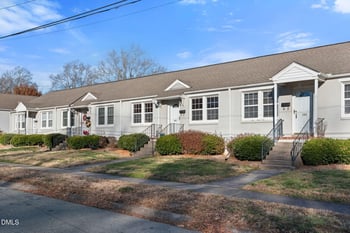 611 Willowbrook Dr, Burlington, NC 27215