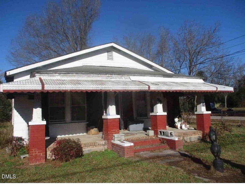 611 Wilson Ave, Dunn, NC 28334