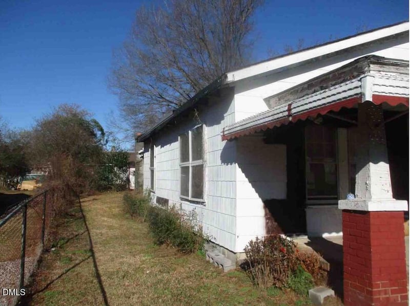 611 Wilson Ave, Dunn, NC 28334