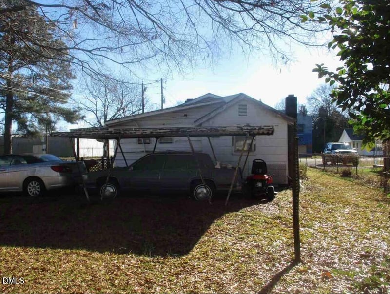 611 Wilson Ave, Dunn, NC 28334