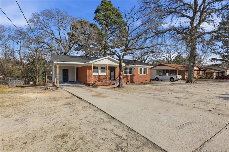 6110 Conaway Dr, Fayetteville, NC 28314