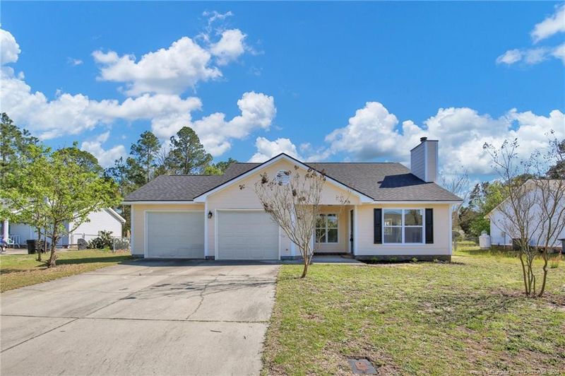 6111 Arabello Rd, Hope Mills, NC 28348
