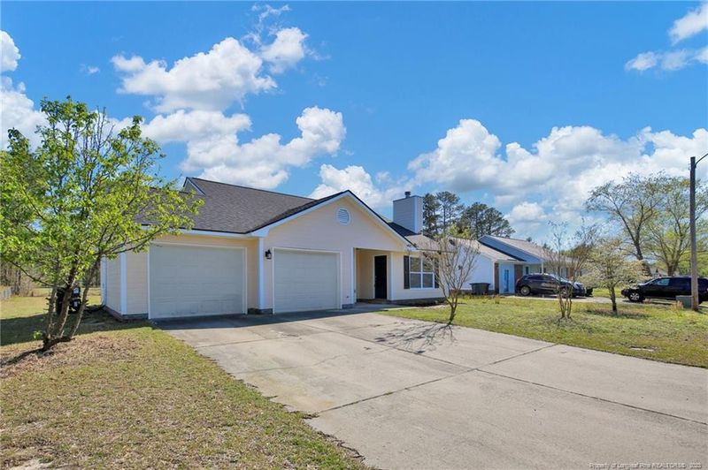 6111 Arabello Rd, Hope Mills, NC 28348