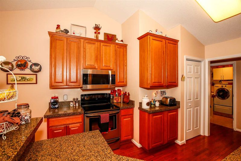 6111 Burning Tree Cir, Sanford, NC 27332
