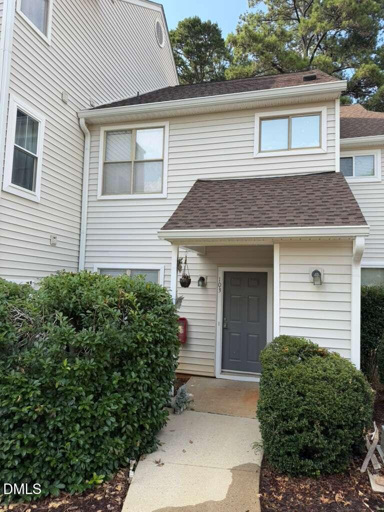 6111 Sunpointe Dr #103, Raleigh, NC 27606