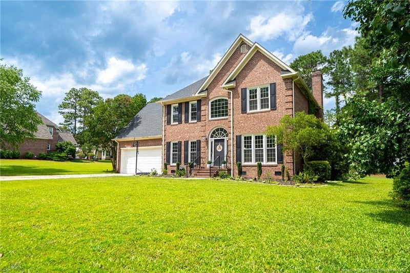 6112 Iverleigh Cir, Fayetteville, NC 28311