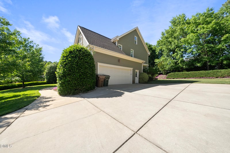 6112 Larboard Dr, Apex, NC 27539