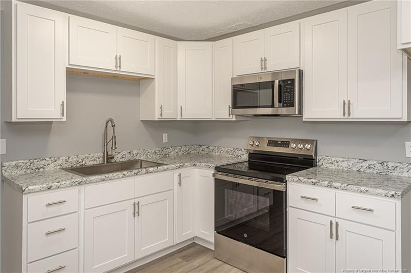 6112 Malvern Cir, Fayetteville, NC 28314
