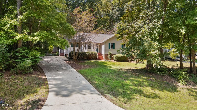 6112 Walnut Glen Dr, Willow Springs, NC 27592
