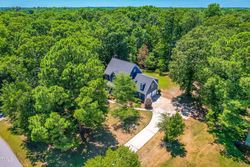 6112 Wolverhampton Dr, Raleigh, NC 27603