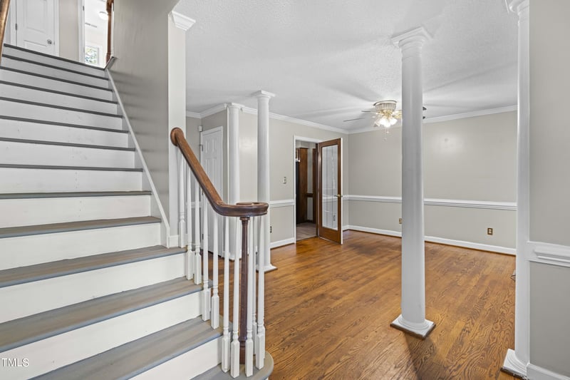 6112 Wolverhampton Dr, Raleigh, NC 27603