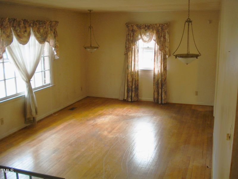 6112 Yellowstone Dr, Durham, NC 27713
