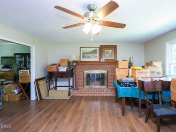 6113 Iris Dr, Raleigh, NC 27612
