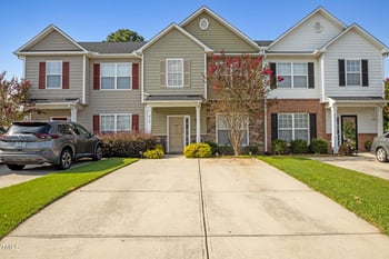 6113 Neuse Wood Dr, Raleigh, NC 27616