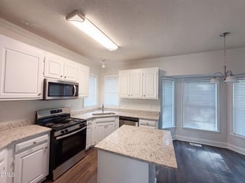 6113 Remington Lake Dr, Raleigh, NC 27616