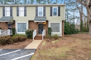 6115 Highcastle Ct, Raleigh, NC 27613