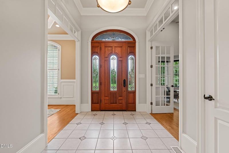 6116 Crescent Knoll Dr, Raleigh, NC 27614