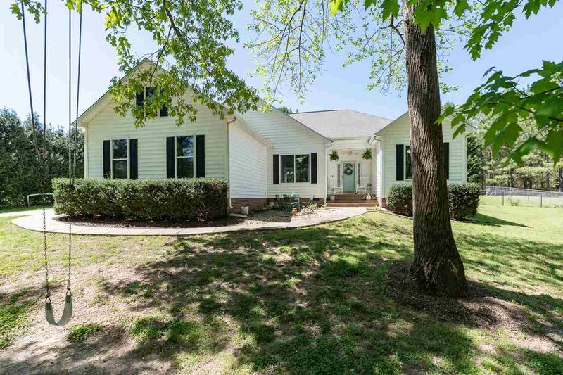 6116 Hilbert Ridge Dr, Holly Springs, NC 27540