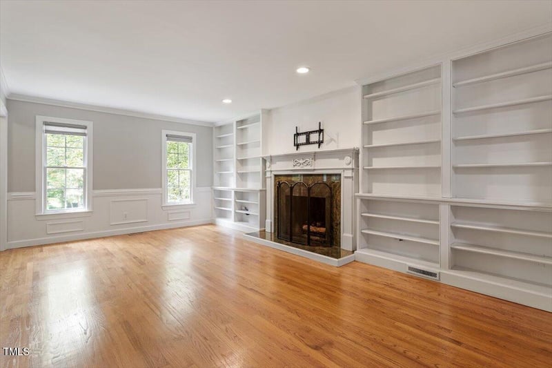 6116 Valley Estates Dr, Raleigh, NC 27612