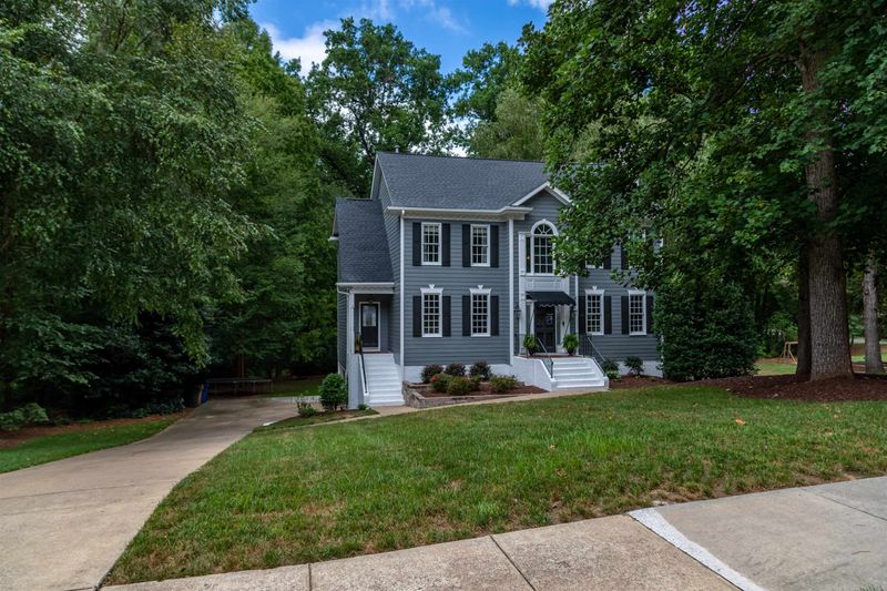 6117 Battleford Dr, Raleigh, NC 27612