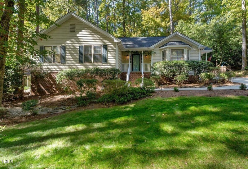 6117 Bayberry Ln, Raleigh, NC 27612
