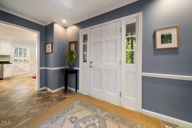 6117 Bayberry Ln, Raleigh, NC 27612