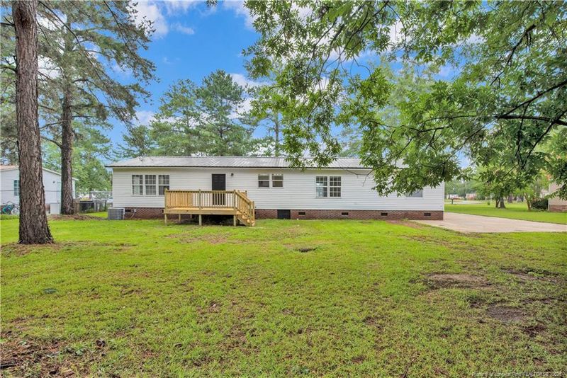 6117 Earp Ct, Hope Mills, NC 28348