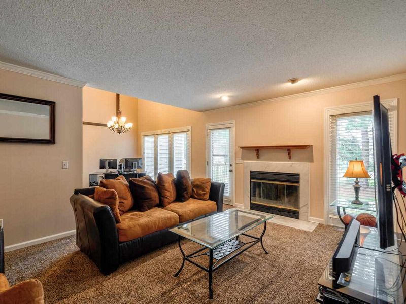 6119 River Lake Cir, Raleigh, NC 27604