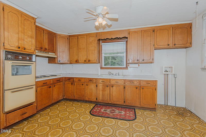 6119 Roxboro Rd, Durham, NC 27712