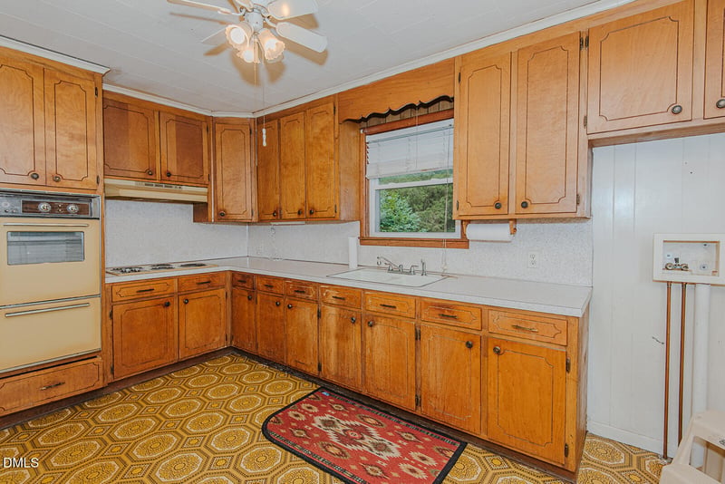 6119 Roxboro Rd, Durham, NC 27712