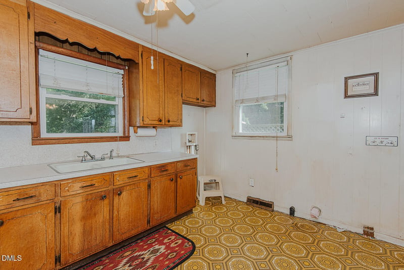 6119 Roxboro Rd, Durham, NC 27712
