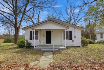 612 4th St, Smithfield, NC 27577