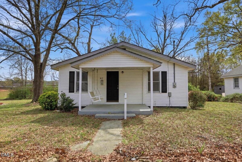 612 4th St, Smithfield, NC 27577
