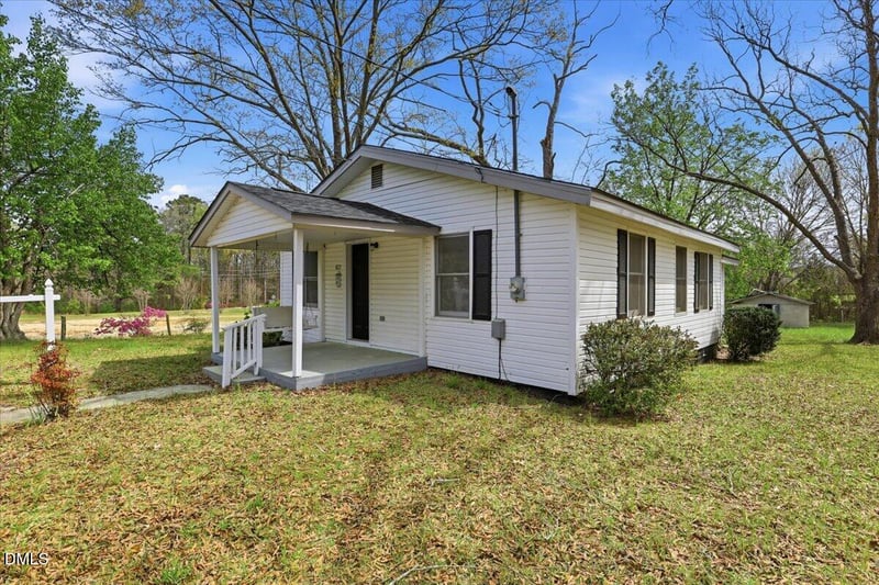 612 4th St, Smithfield, NC 27577