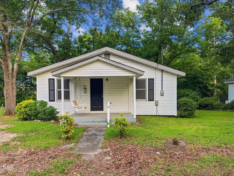 612 4th St, Smithfield, NC 27577