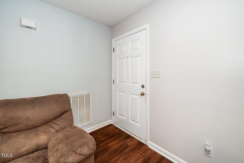 612 Agin Court Pl, Clayton, NC 27520
