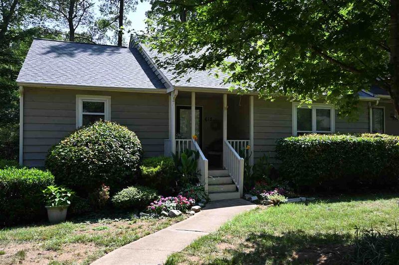 612 Applecross Dr, Cary, NC 27511